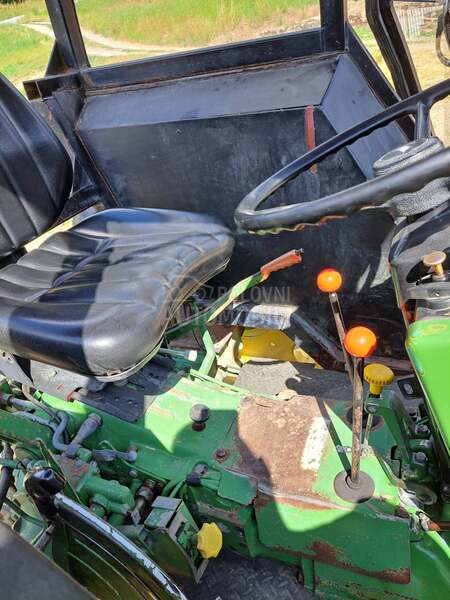 John Deere 1640