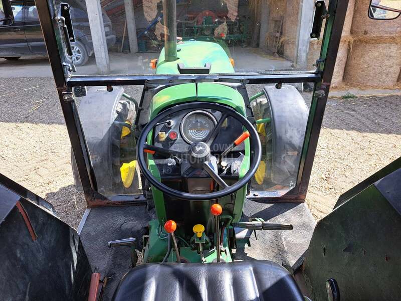 John Deere 1640