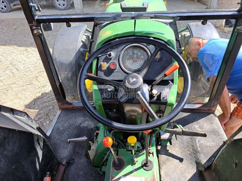 John Deere 1640