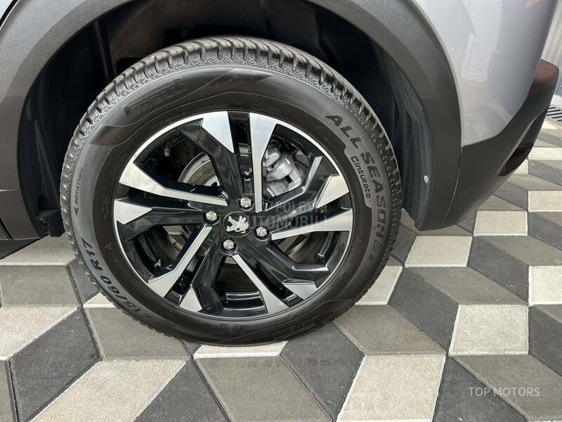 Peugeot 2008 ALLURE Z.LANAC 8mm