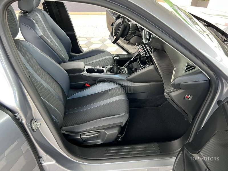 Peugeot 2008 ALLURE Z.LANAC 8mm