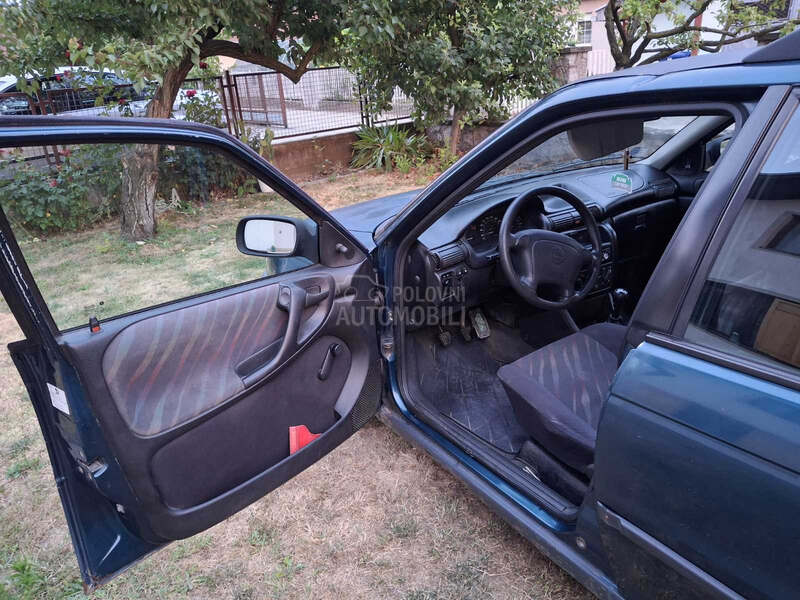 Opel Astra F 1.6 8v