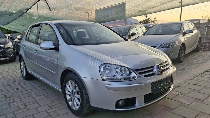 Volkswagen Golf 5 CH N0V
