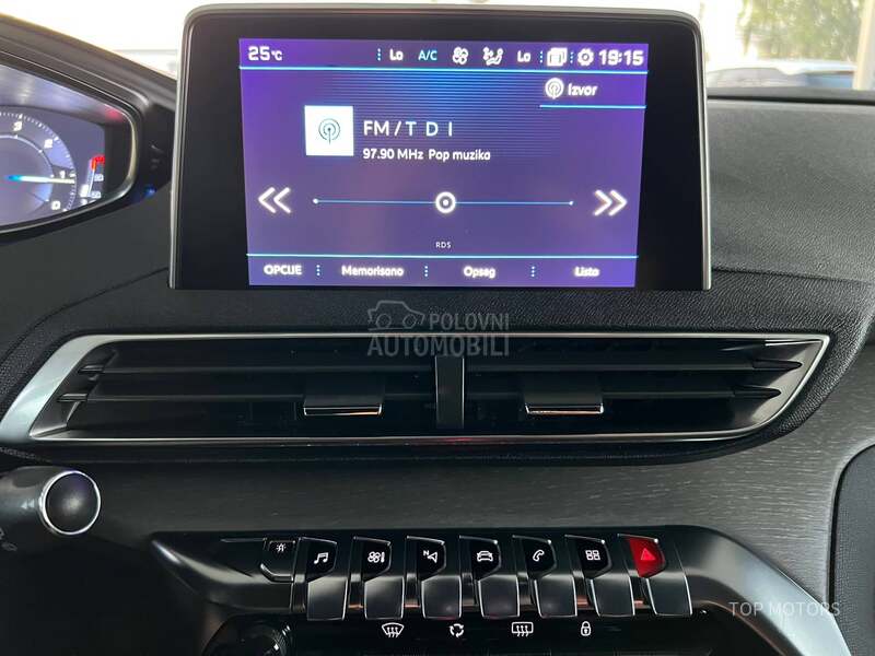 Peugeot 3008 GT-line perla beli