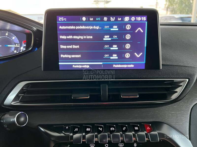 Peugeot 3008 GT-line perla beli