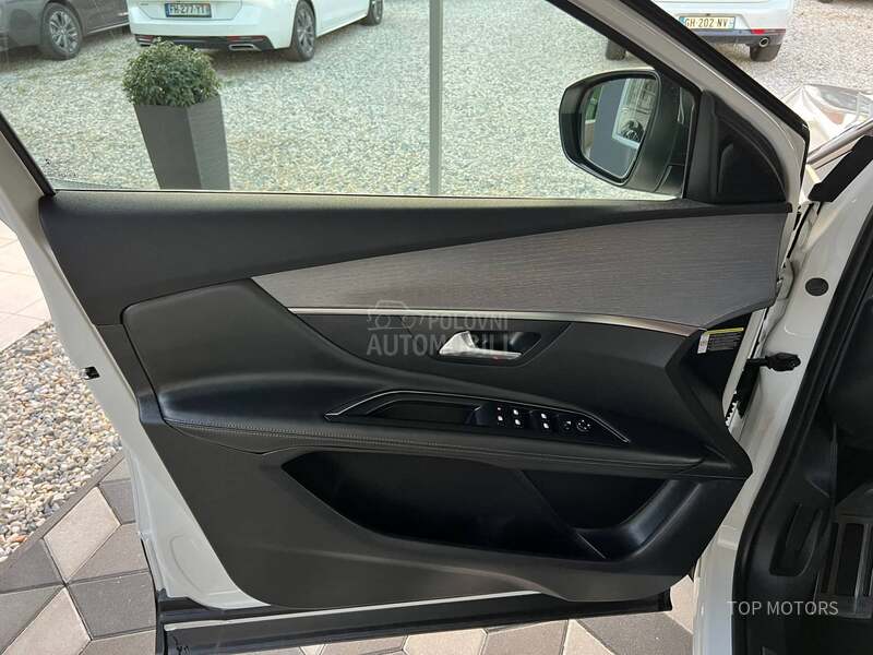 Peugeot 3008 GT-line perla beli