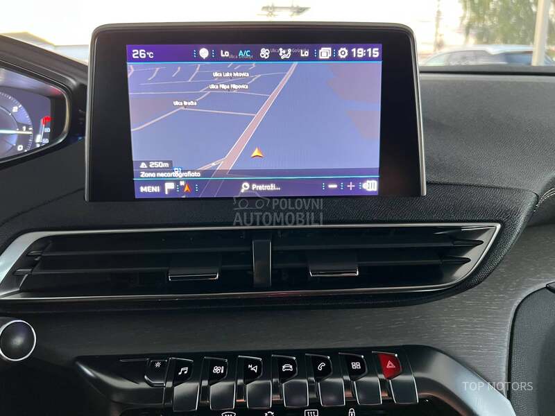 Peugeot 3008 GT-line perla beli