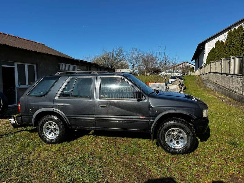 Opel Frontera 