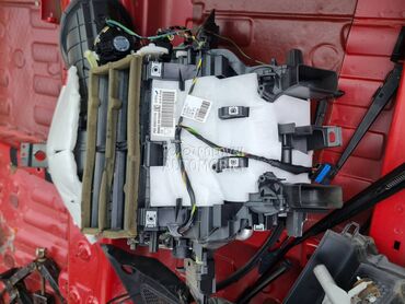 ventilacija kutija za Citroen C4 Cactus od 2014. do 2017. god.