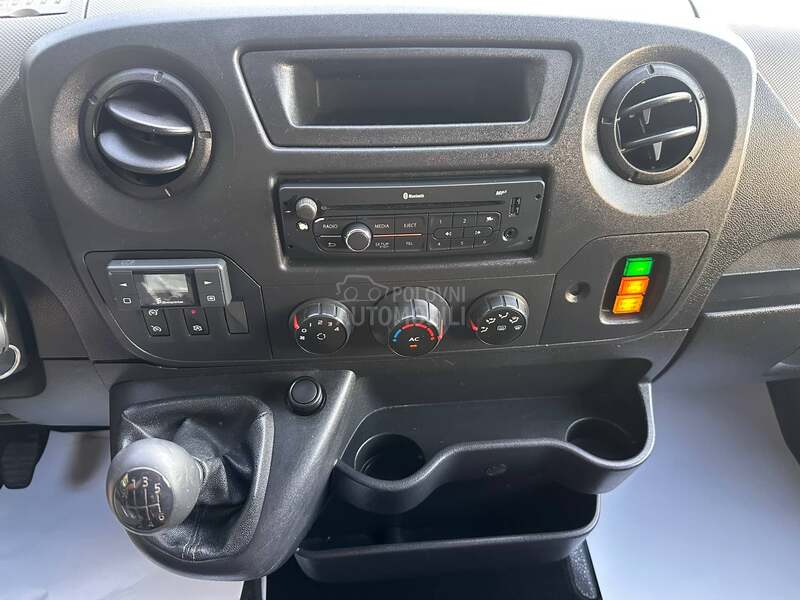 Renault Master 2.3 klima/kamera/km
