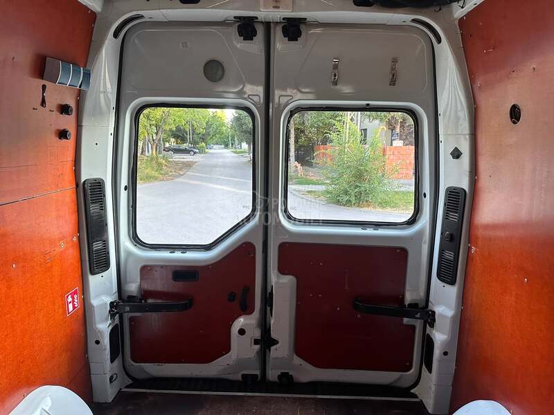 Renault Master 2.3 klima/kamera/km