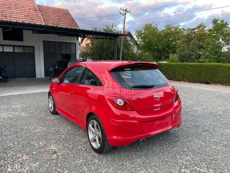 Opel Corsa D 1.6T GSi