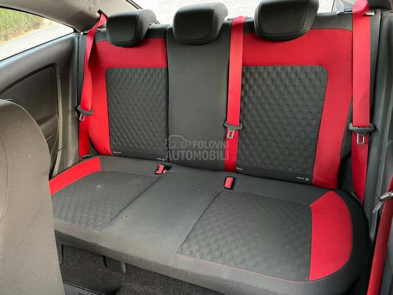 Opel Corsa D 1.6T GSi