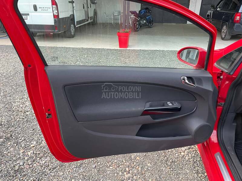 Opel Corsa D 1.6T GSi