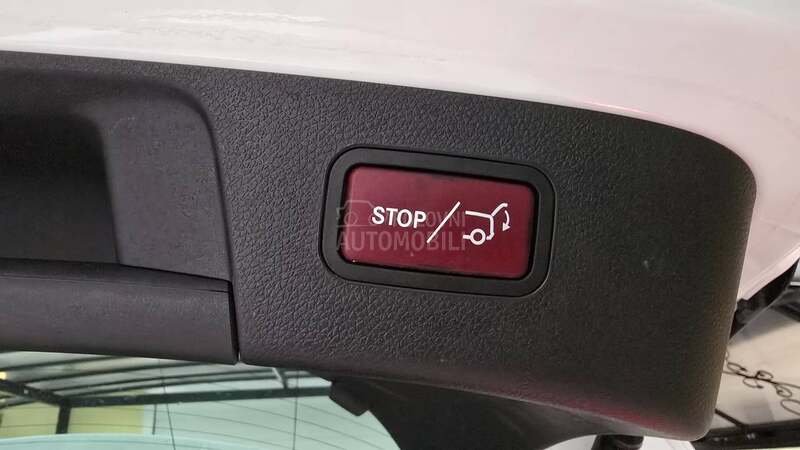 Mercedes Benz GLA 180 Nov