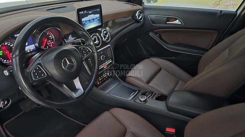Mercedes Benz GLA 180 Nov