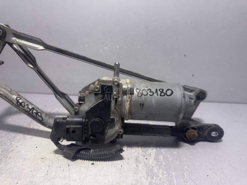 MOTORIC PREDNJEG BRISACA