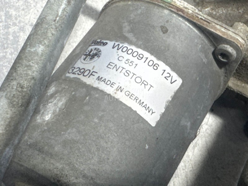 MOTORIC PREDNJEG BRISACA