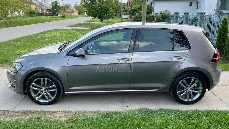 Volkswagen Golf 7 2,0 tdi R-line