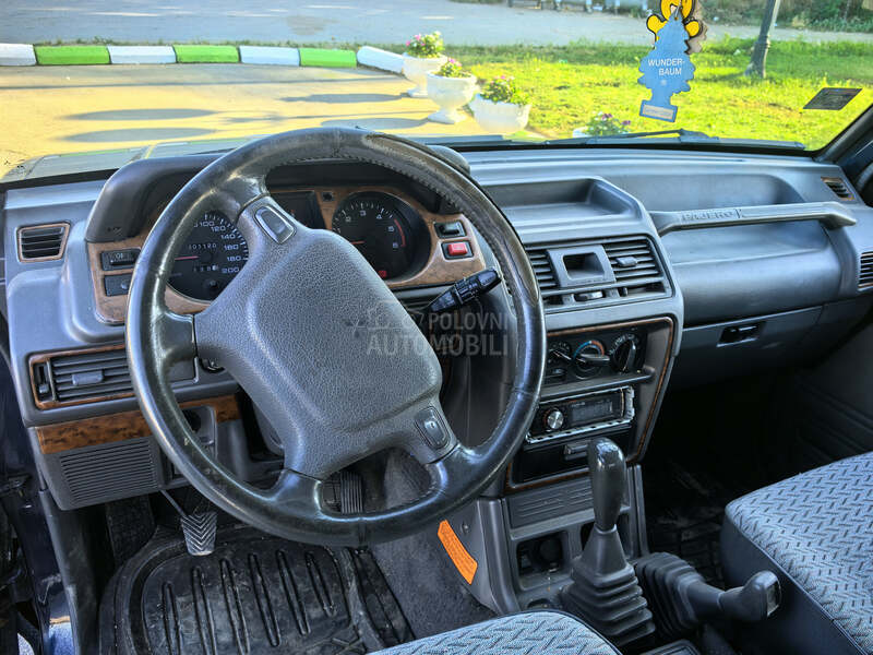 Mitsubishi Pajero 