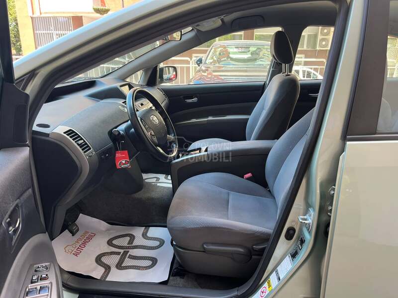 Toyota Prius HiBRID/ŠVAJCARSKA