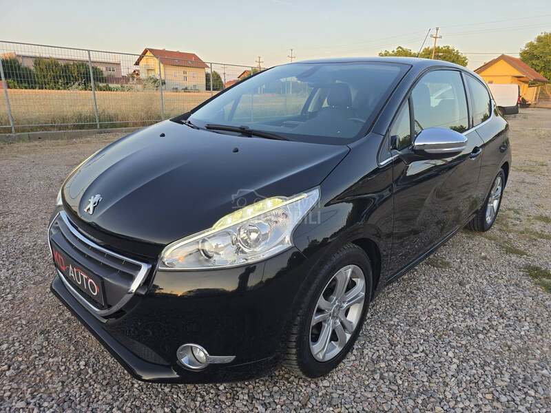 Peugeot 208 1.2 vti Allure