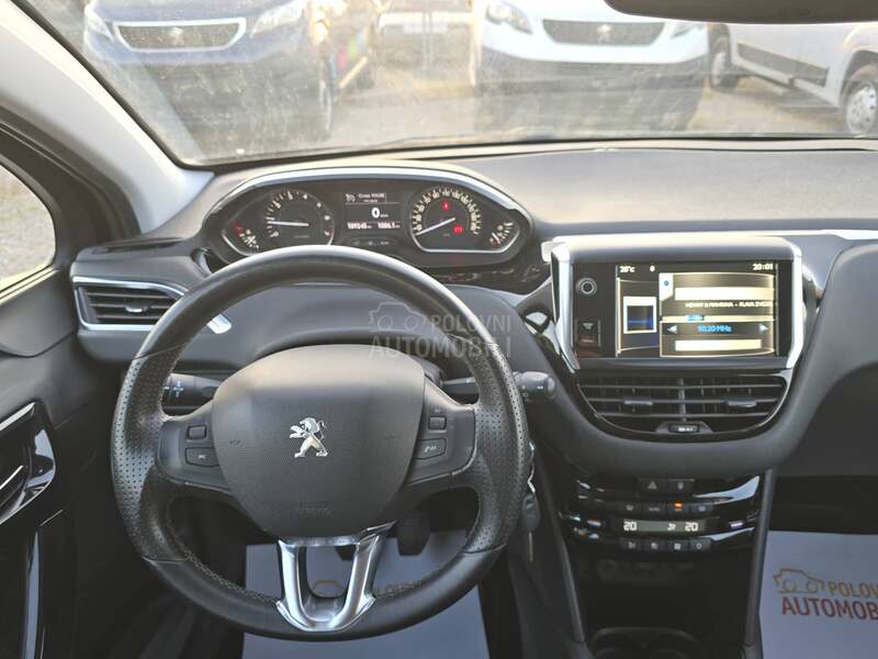 Peugeot 208 1.2 vti Allure