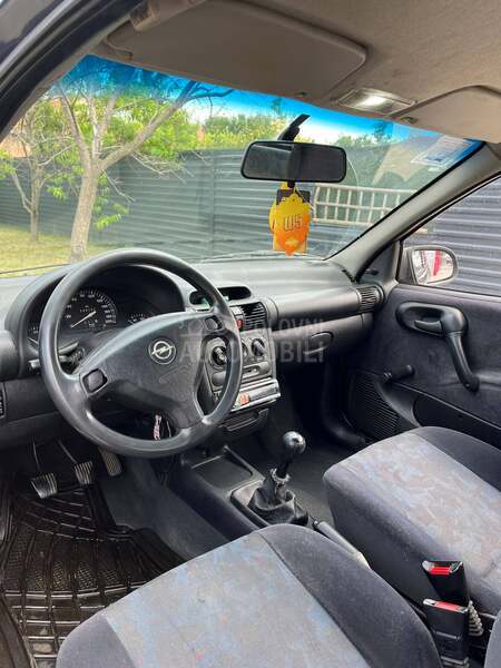 Opel Corsa B 