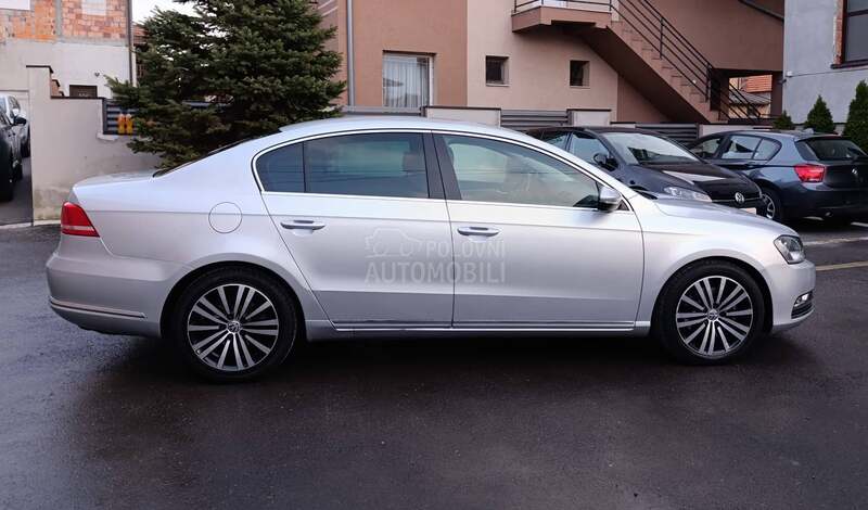 Volkswagen Passat B7 1.6HIGHLINE
