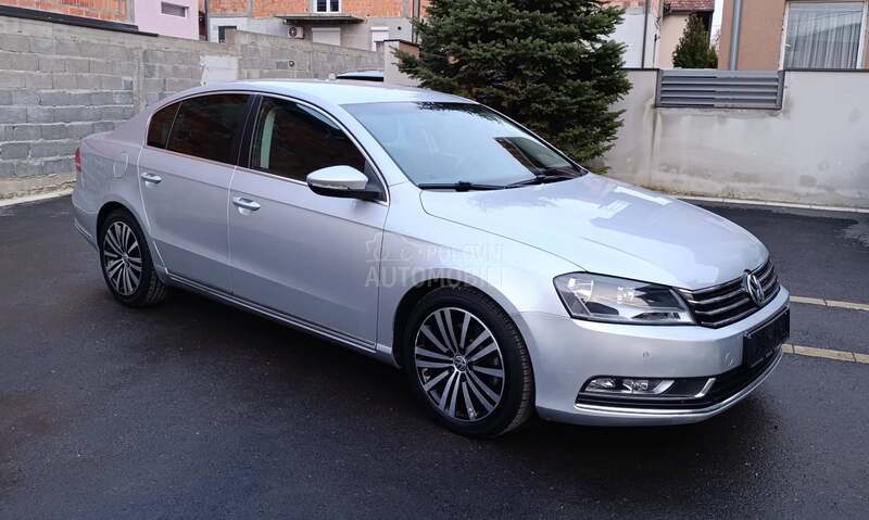 Volkswagen Passat B7 1.6HIGHLINE