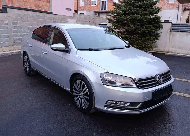 Volkswagen Passat B7 1.6HIGHLINE