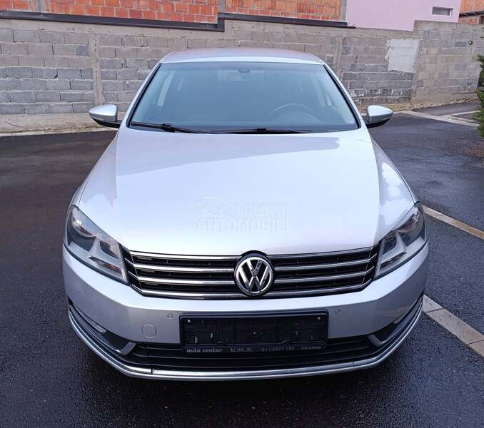 Volkswagen Passat B7 1.6HIGHLINE