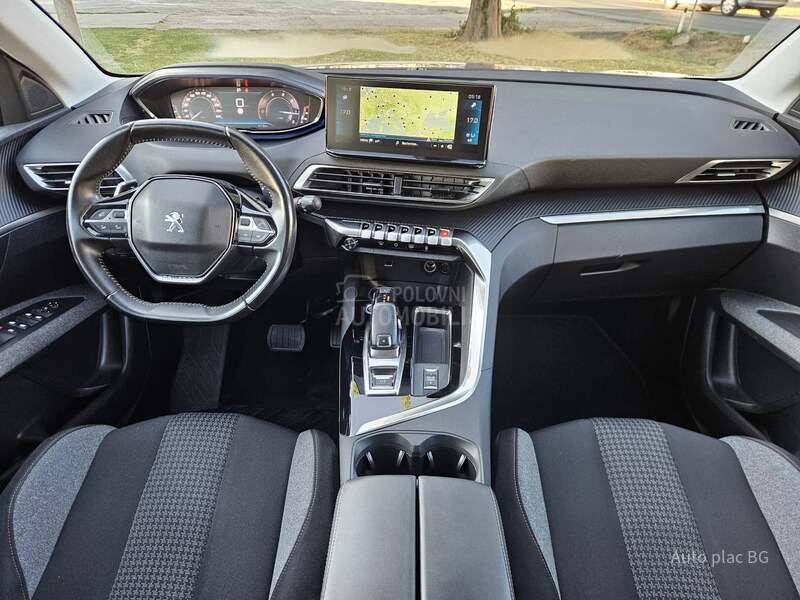 Peugeot 3008 1.5Hdi KAM/LED/NAV