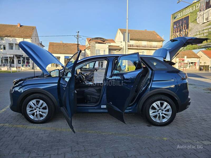 Peugeot 3008 1.5Hdi KAM/LED/NAV