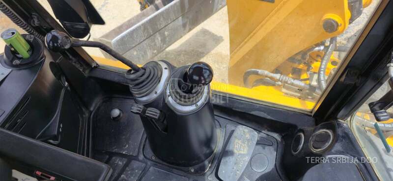 JCB 4CX