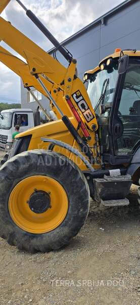 JCB 4CX