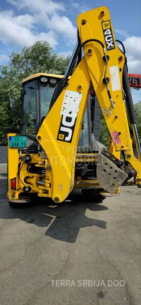 JCB 4CX