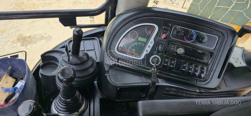 JCB 4CX