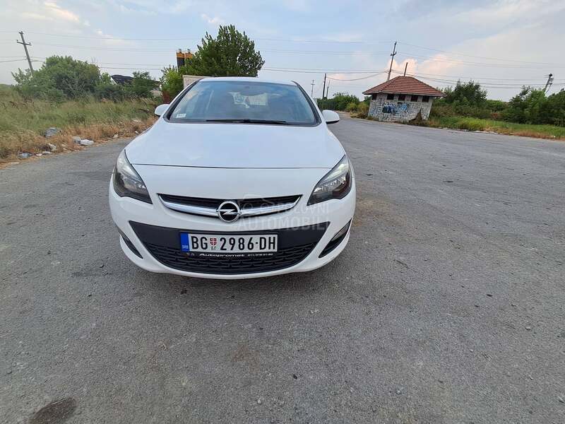Opel Astra L 1.4