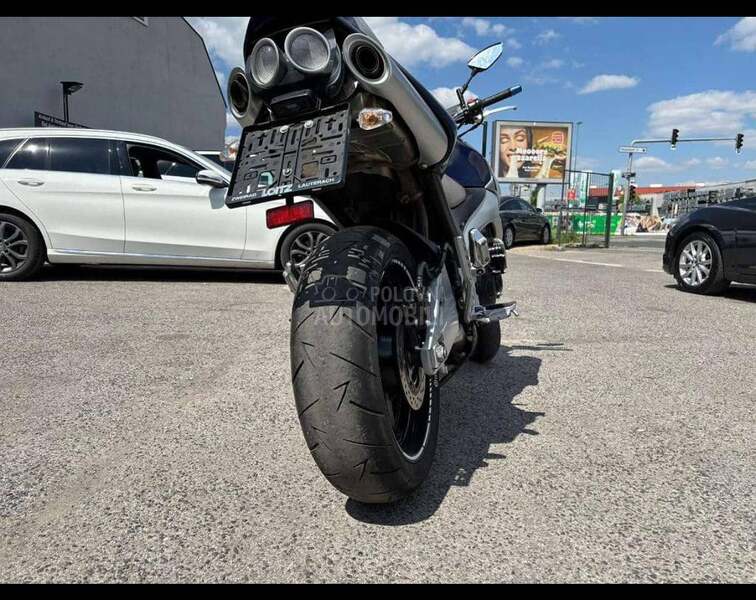 Suzuki GSR 600
