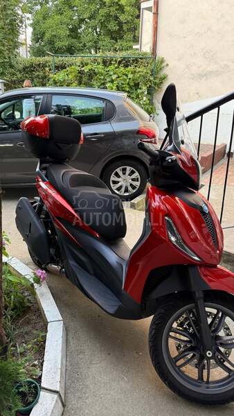 Piaggio Beverly 400 s