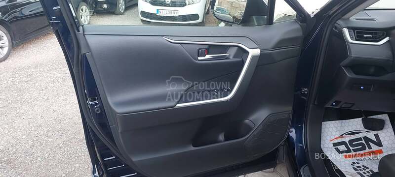 Toyota RAV 4 2.5 Hibrid Business