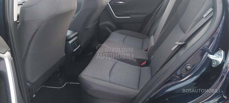 Toyota RAV 4 2.5 Hibrid Business
