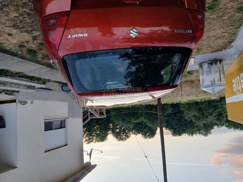 Suzuki Swift 