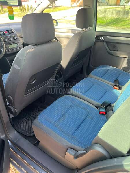 Volkswagen Touran r.e.g.i.s.
