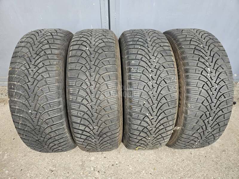 Goodyear 205/55 R16 Zimska