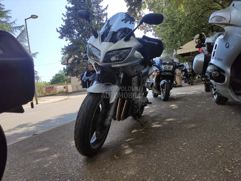 Yamaha FZS 1000 Fazer