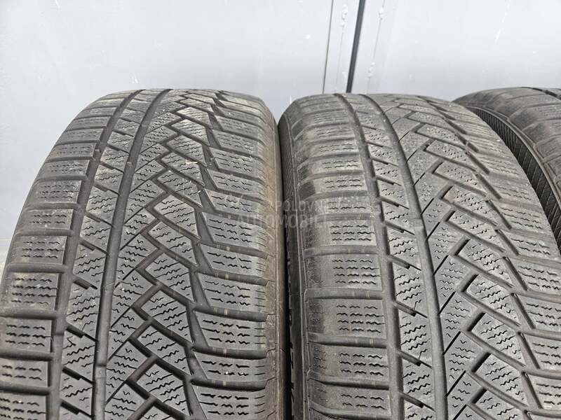 Continental 235/55 R17 Zimska