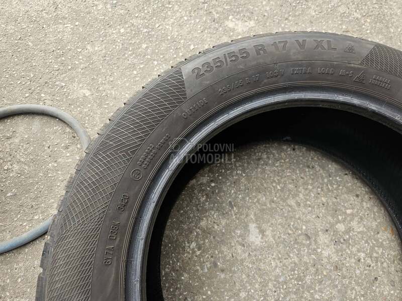 Continental 235/55 R17 Zimska