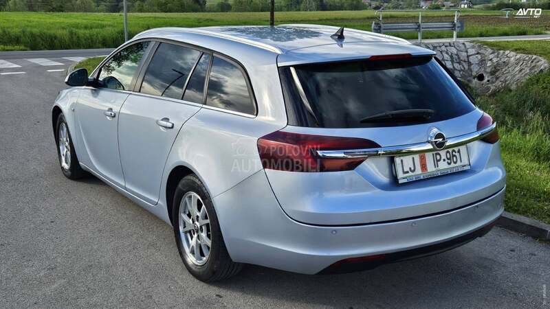 Opel Insignia Reg. Godinu/O.P.I.S.
